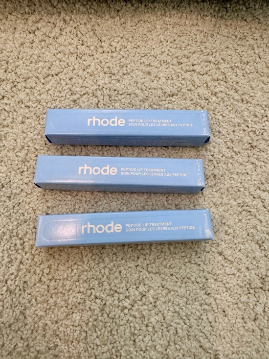 RHODE Other - RHODE LE Sugarberry Peptide Lip Treatment Nourishing Glaze, 10ml